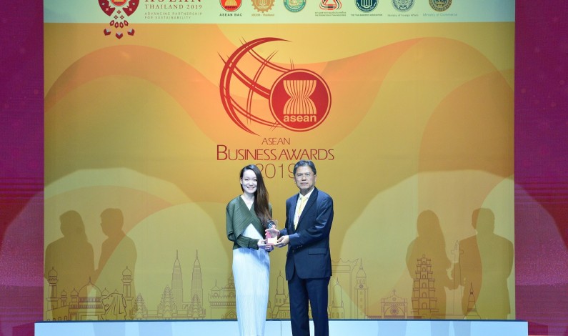 ซิมเพิ้ล ฟู้ดส์ รับรางวัล ASEAN Business Award 2019