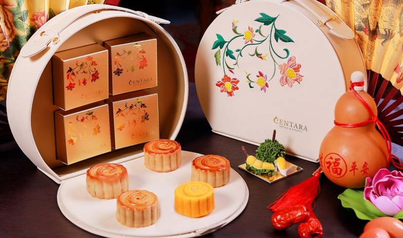Celebrate the season of giving and sharing this Chinese Mid-Autumn Festival with our selection of mooncakes!